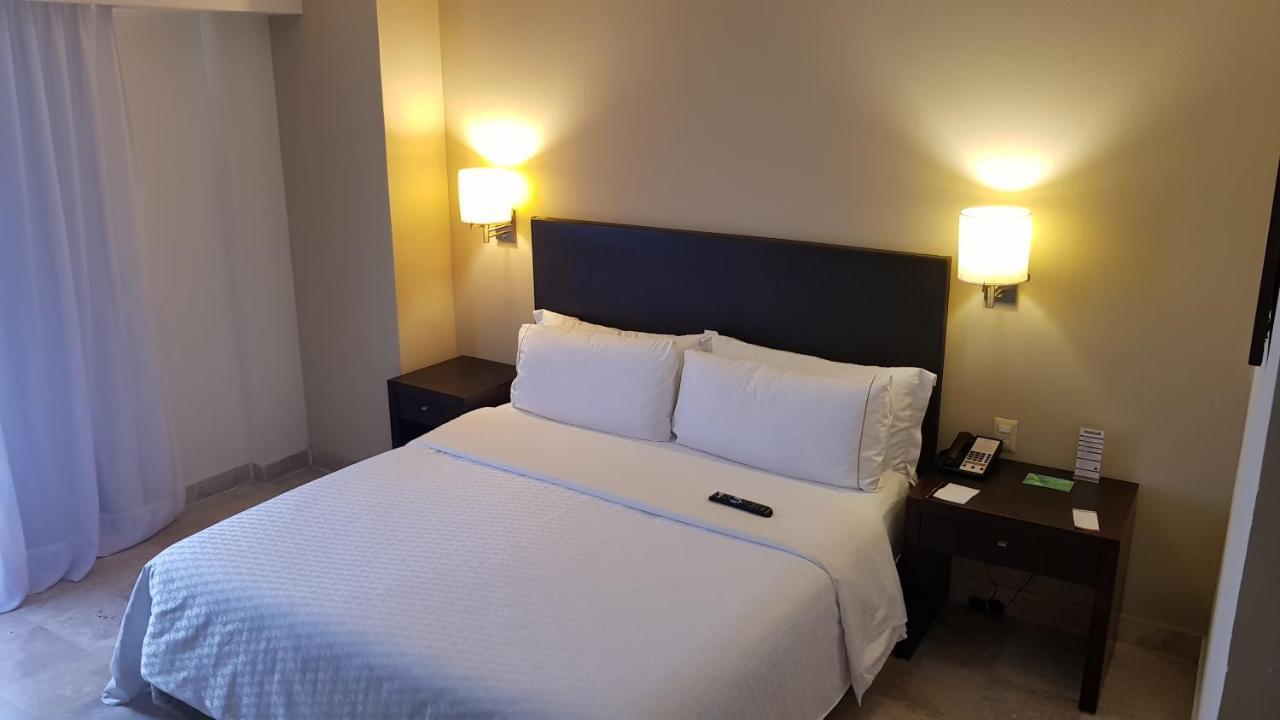Fiesta Inn Coatzacoalcos Eksteriør bilde